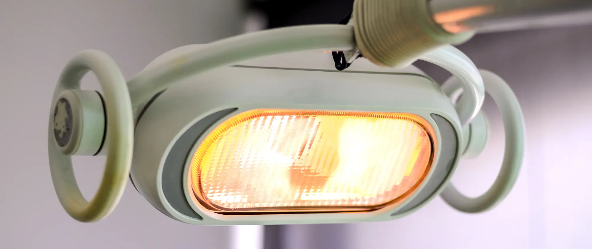 Examination light in a treatment room